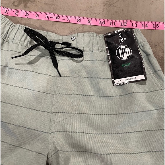 IPD striped shorts in HENRY fit! See pic for all the details & measurements 🕺🏻 - Picture 6 of 12